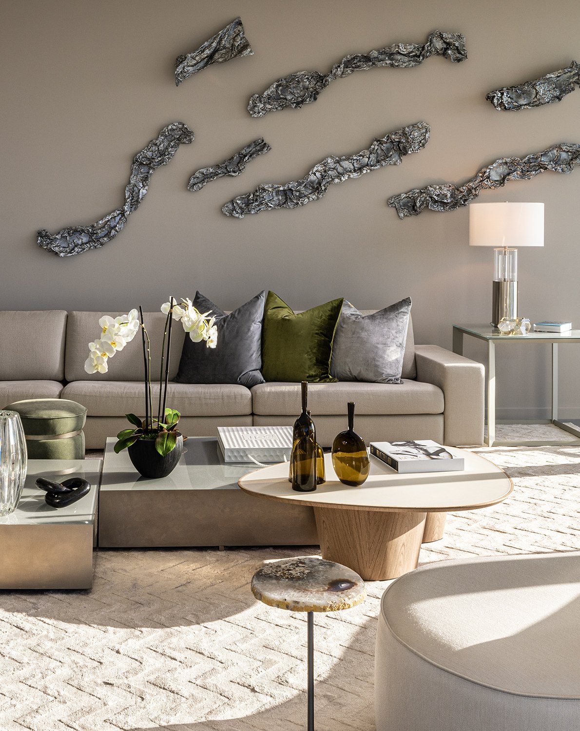 Refined contemporary interior by Infinity Design