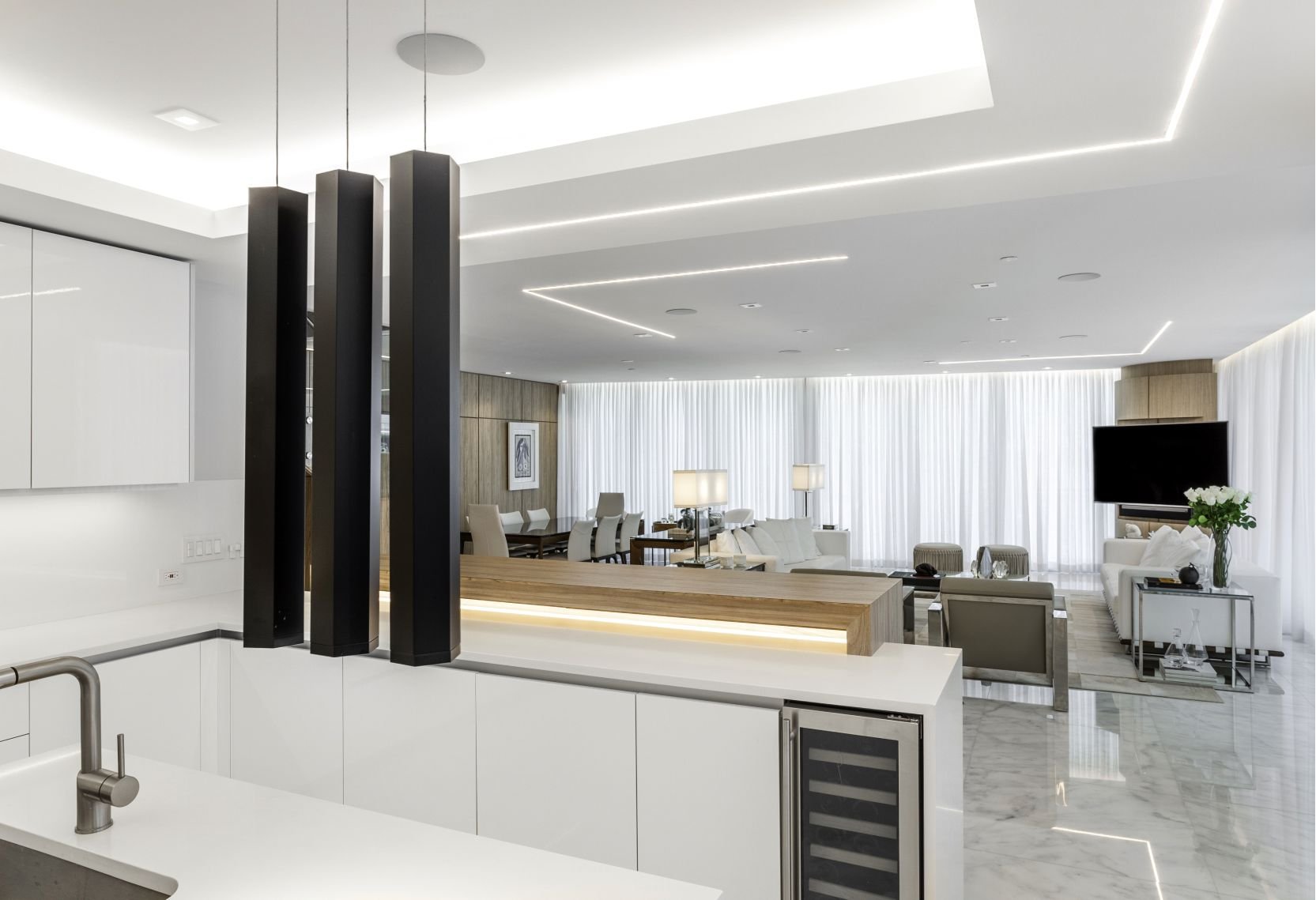 Interior detail at Palau Miami Beach